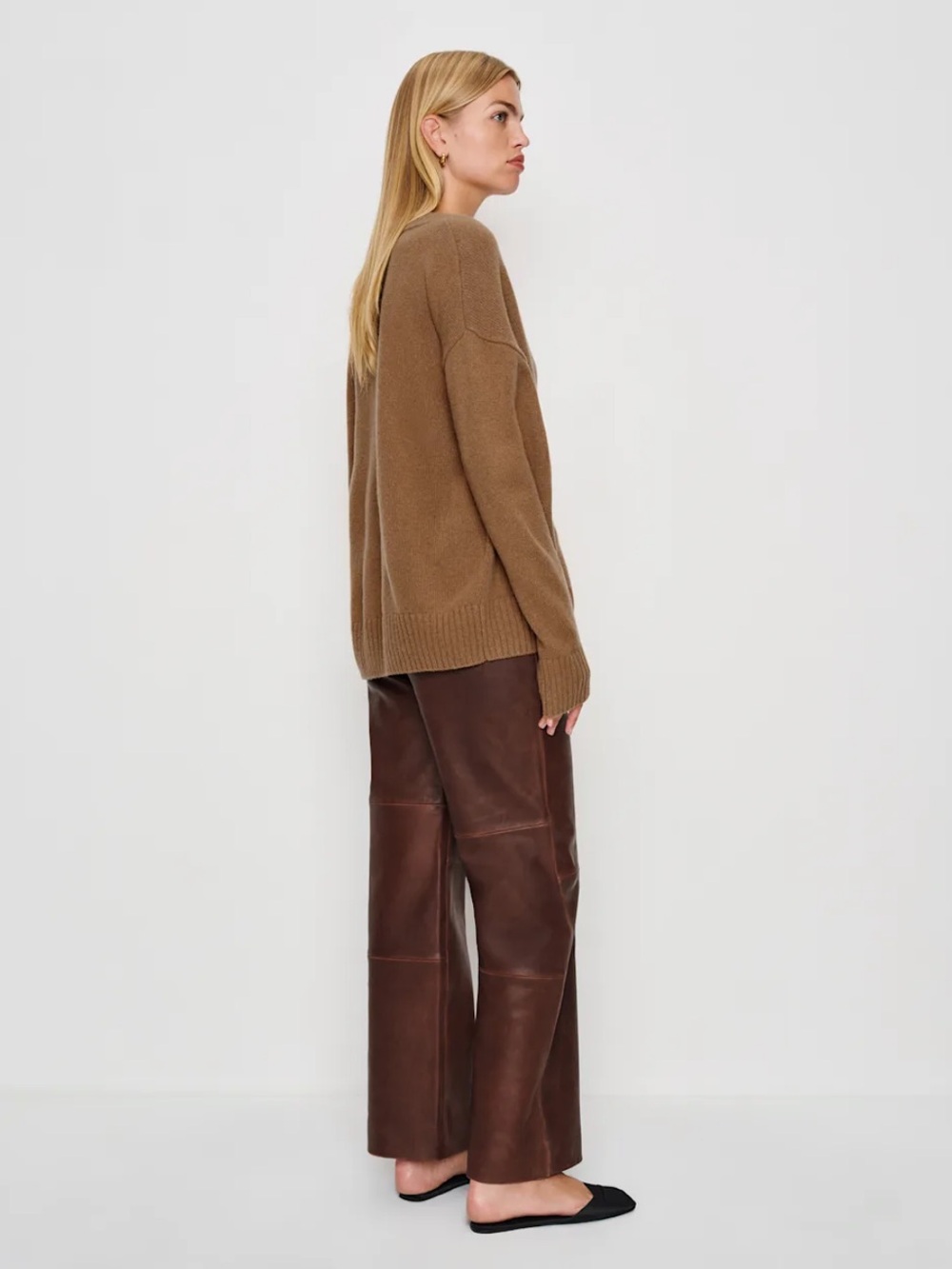 Reformation Jadey Cashmere Oversized V-Neck Sweater - Picture 4 of 4